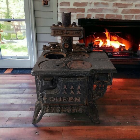 Queen Cast‎ Iron Stove Miniature Toy Salesman Sample Diorama Vintage Dollhouse. - Picture 16 of 16